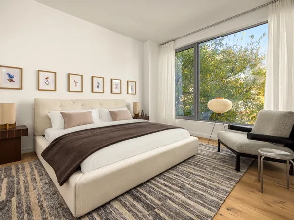 584 Leonard Street image 10 of 20