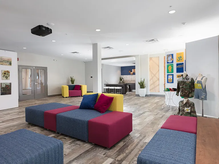 Artist Walk Apartments — Photo 19