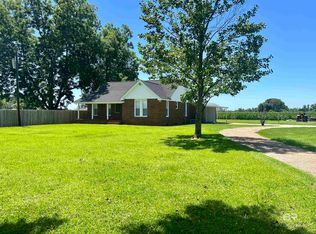16852 Black Devine Rd, Loxley, AL 36551