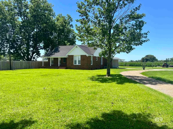 16852 Black Devine Rd, Loxley, AL 36551