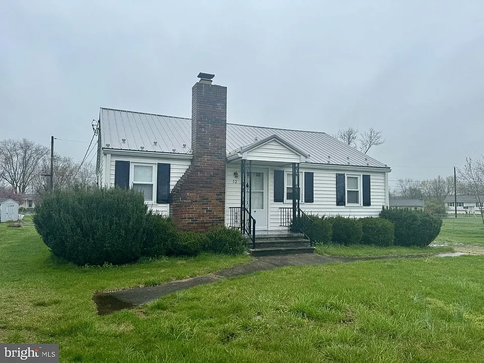 52 2nd Ave