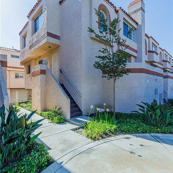 1st image of 3101 Plaza Del Amo Unit 57