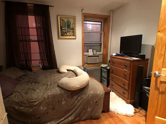 Rented by Level Group | media 9