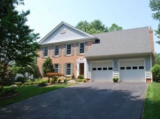 934 Farm Haven Dr, Rockville, MD 20852