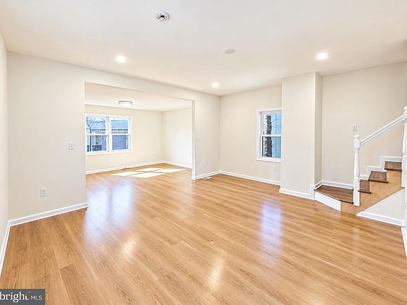 4th image of 103 Logan Ln