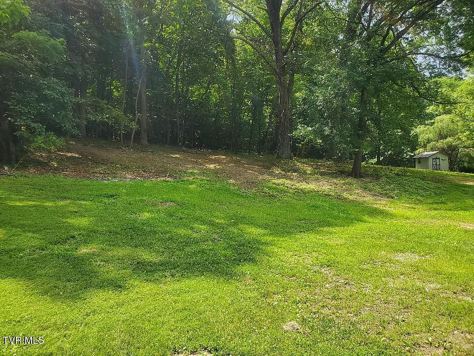 2nd image of 349 Spice Hollow Rd