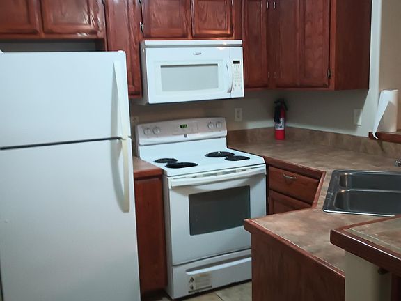 [plenty cabinet