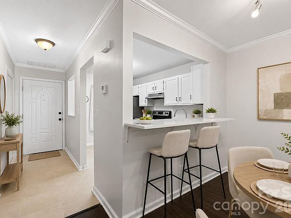 4th image of 6216 Windsor Gate Ln