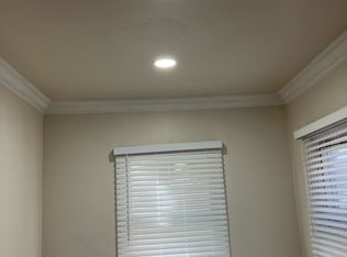 8423 1/2 S Crenshaw Blvd #2, Inglewood, CA 90305
