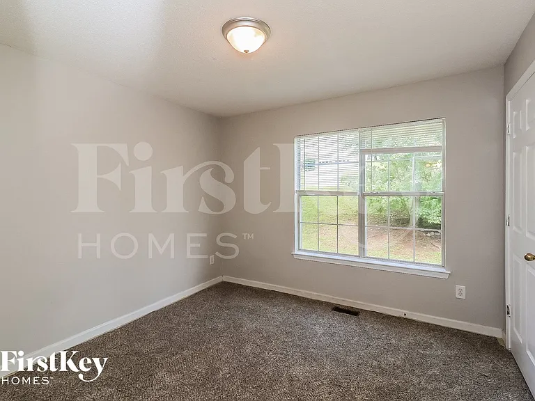 7795 Poppy Dr — Photo 6