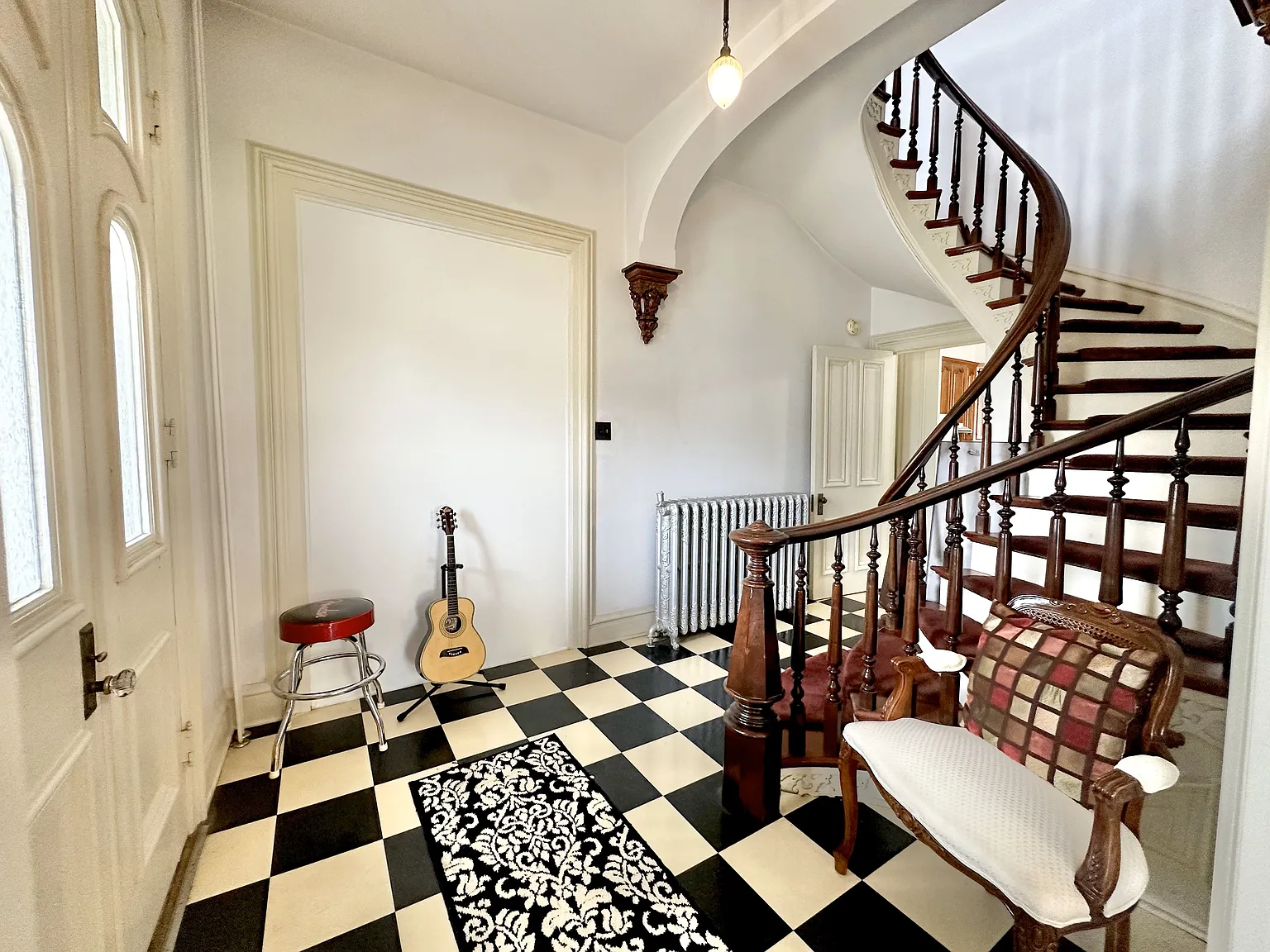 2 bed, 1.5 bath, 1000 sqft, $1,995 — Photo 1