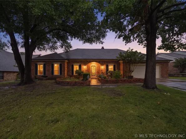 5833 S Louisville Ave, Tulsa, OK 74135