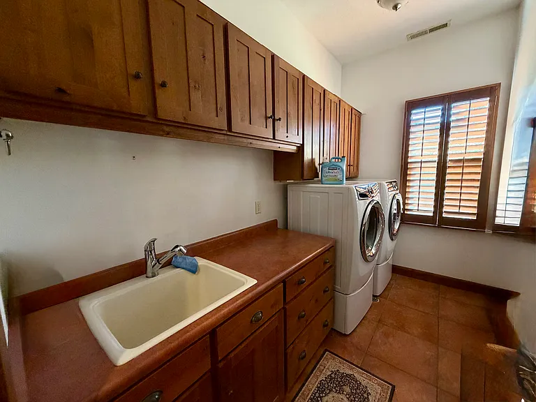 1719 N Sage Cir — Photo 13