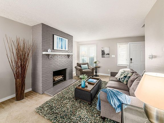 4th image of 321 Saint Andrews Dr