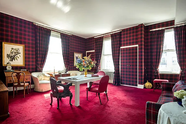 Sold by Sotheby's International Realty | media 16