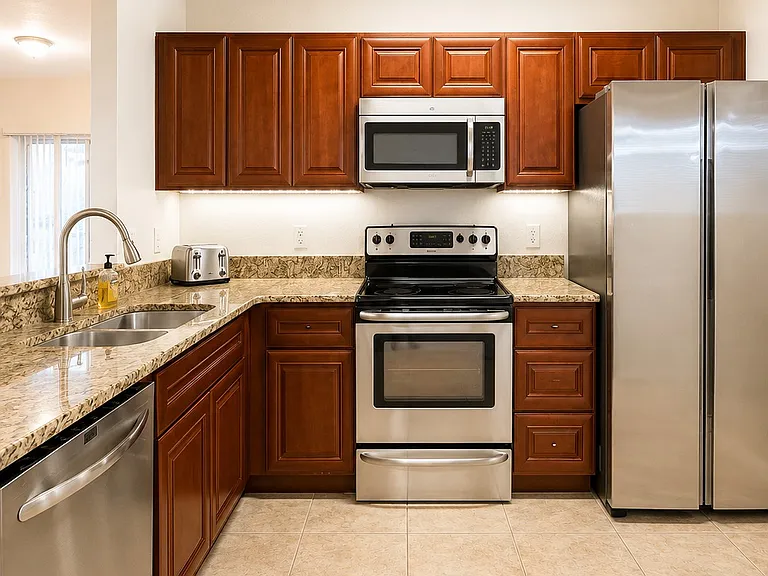 527 Villa Del Sol Cir #205 — Photo 4