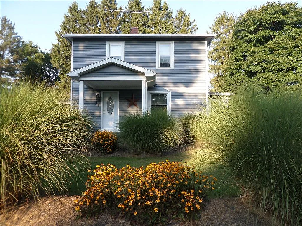 21 Chestnut St photo 1