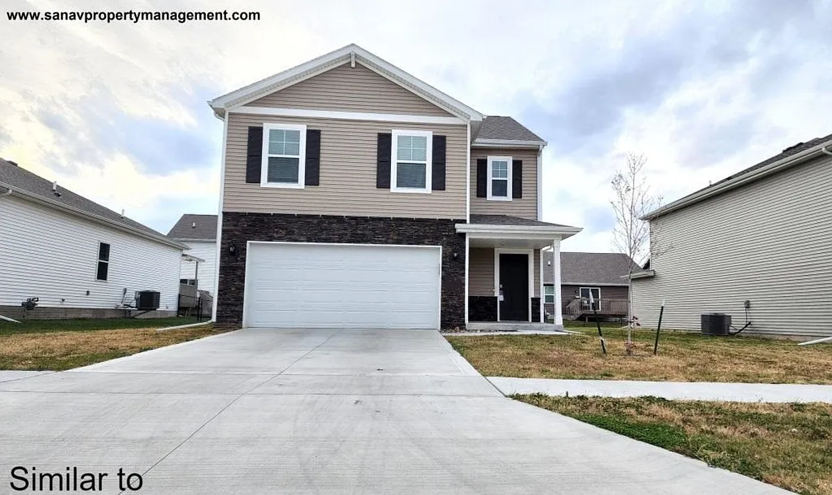 Building Photo - 4204 NW Cedarwood Dr