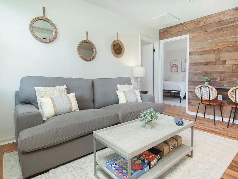 4208 S Rhett Ave #E — Photo 7