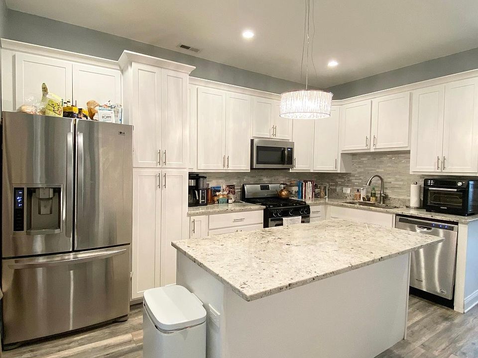 1st image of 4831 N Hoyne Ave #2