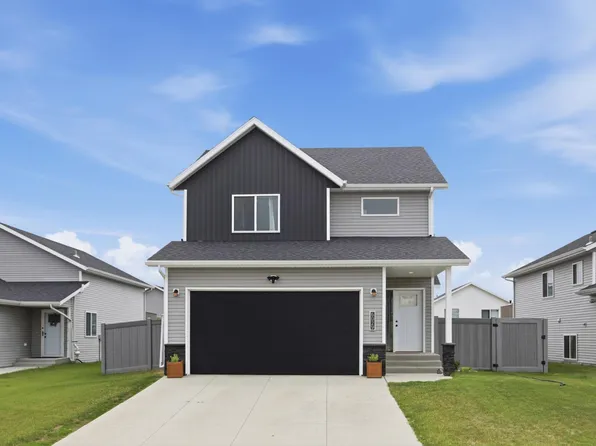 6029 Kodiak Ln, Horace, ND 58047