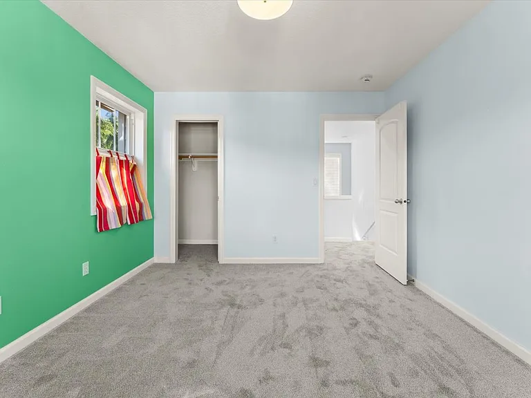 2352 NW Brewer Ln — Photo 36