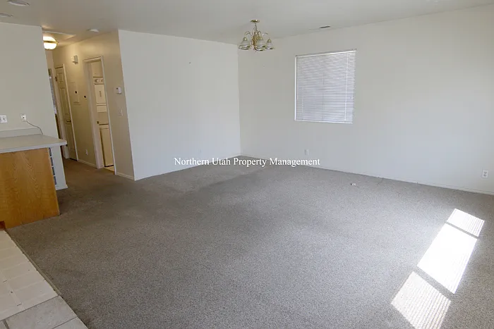 3 Front Room_06082023