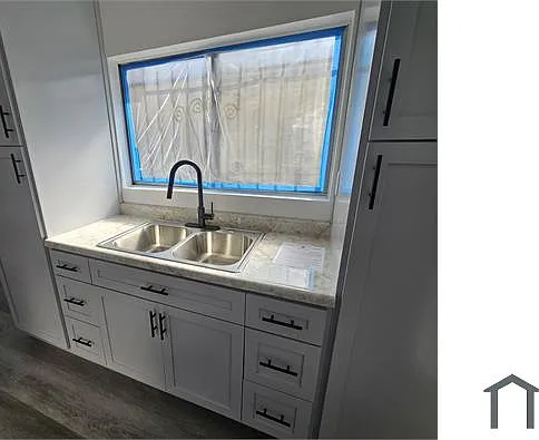 3 bed, 1820 sqft, $3,350 — Photo 3