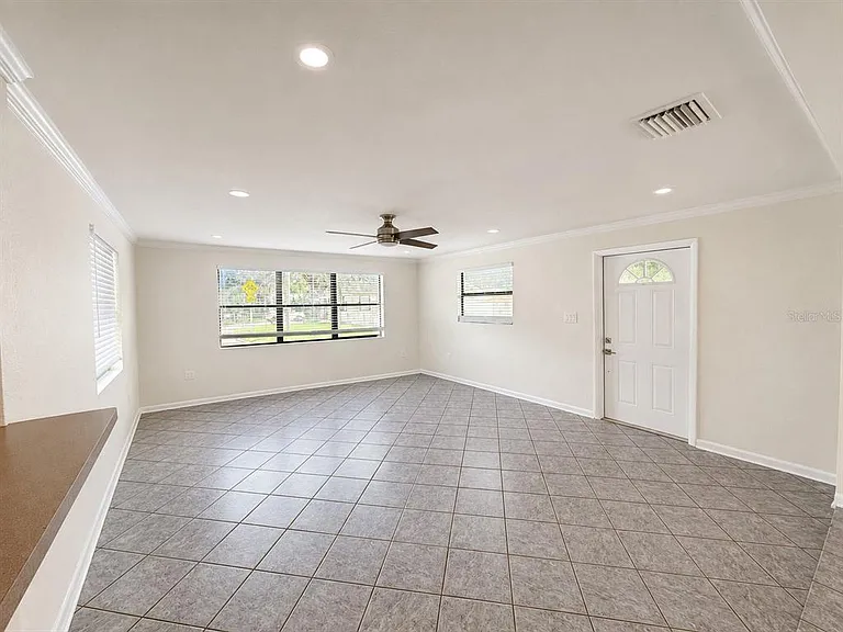 7301 N Dartmouth Ave — Photo 8