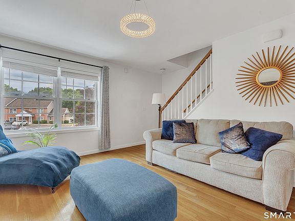 4th image of 166 Hamden Avenue #4