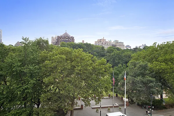 Rented by Nest Seekers International | media 4