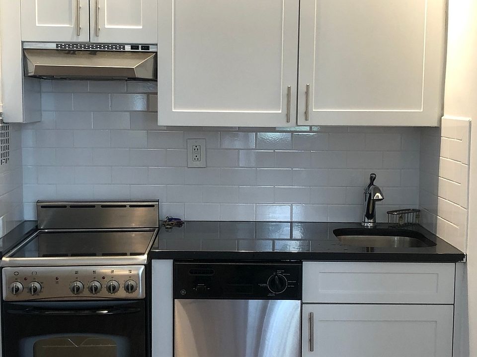 1st image of 1441 York Ave APT 4RN