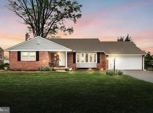 2431 Beeler Ave, York, PA 17408