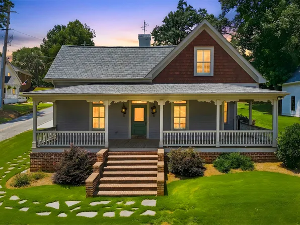 185 W Moreno St, Buford, GA 30518