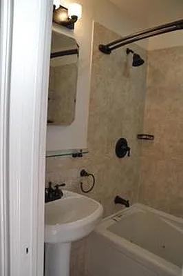 Rented by Realty on the Greene | media 10