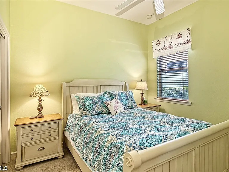 3460 Lakeview Isle Ct — Photo 37