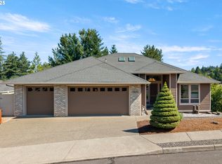 1815 SW 32nd St, Gresham, OR 97080