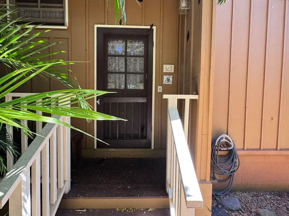 100 Lio Pl #L1, Maunaloa, HI 96770