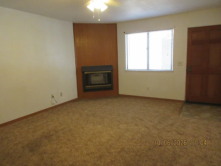 201 W Drummond Ave — Photo 11