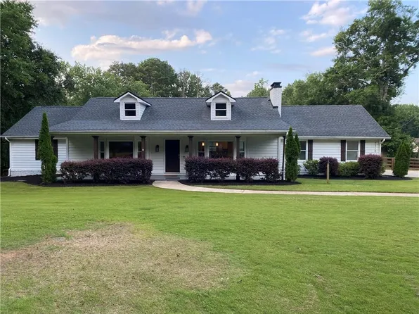 2318 Echols Rd, Cumming, GA 30041