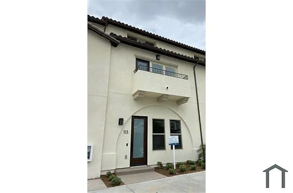 Building Photo - 2170 Birch Rd #113