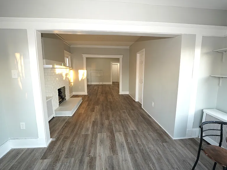 183 No Munn Ave #2 — Photo 4