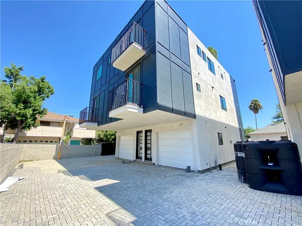 10717 Addison St, North Hollywood, CA 91601