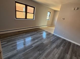 903 E Cliveden St #5, Philadelphia, PA 19119