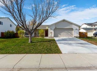 633 W Crimson Loop, Nampa, ID 83686