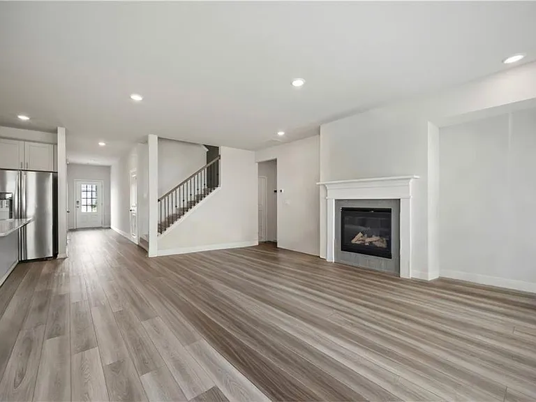 107 Meander Dr — Photo 4