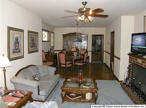 4th image of 126 Bryant Ave