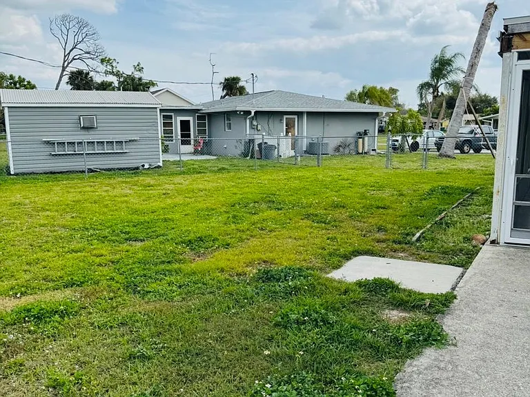 3022 Pinetree St — Photo 14