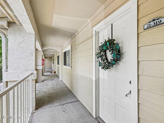 2nd image of 21 ARBOR CLUB Drive #319