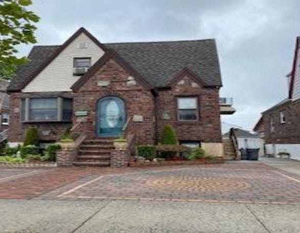 1st image of 158-30 96th St